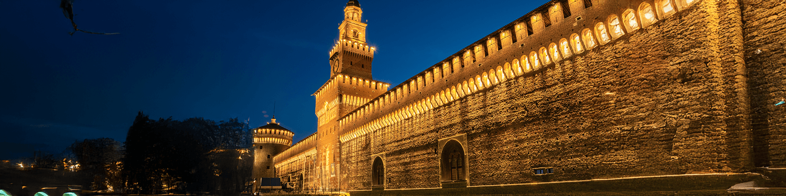 Professional-Lighting_Bnr_1600X400_Facade-Lighting