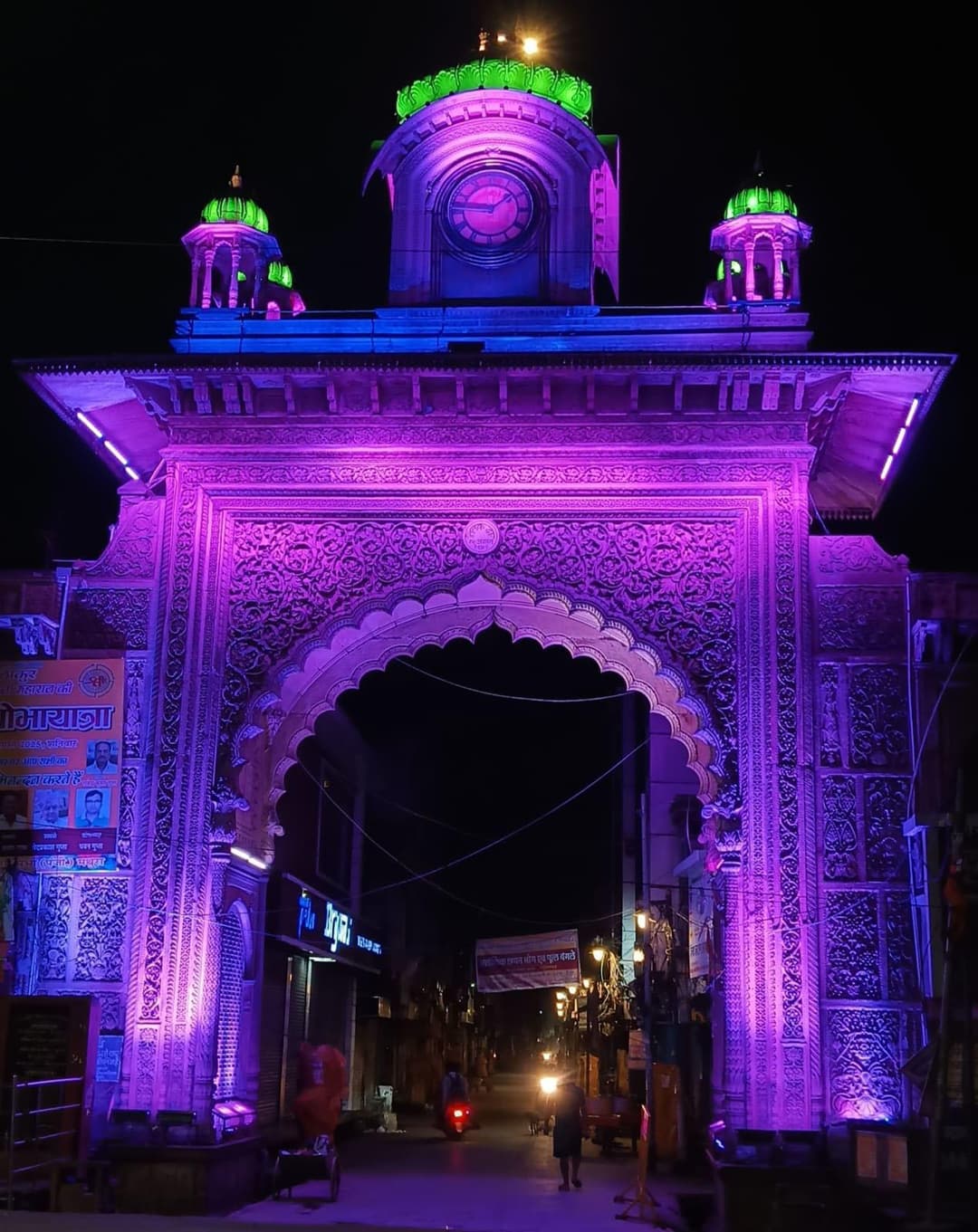 Shri_Krishna_Janmasthan_Gate_no_1_2