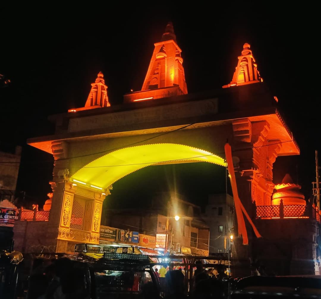Shri_Krishna_Janmasthan_Gate_no_1_3