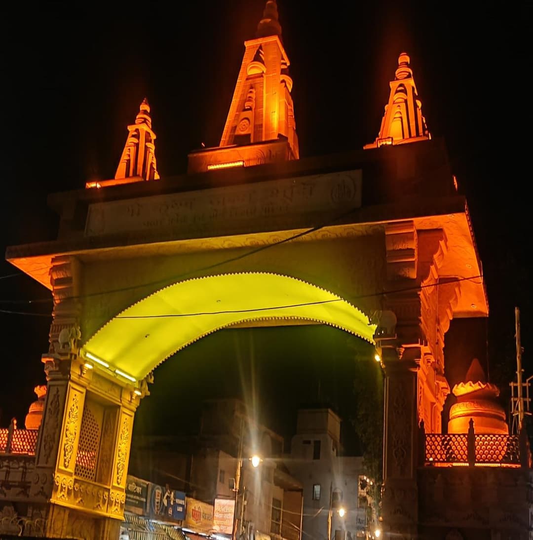 Shri_Krishna_Janmasthan_Gate_no_1_4